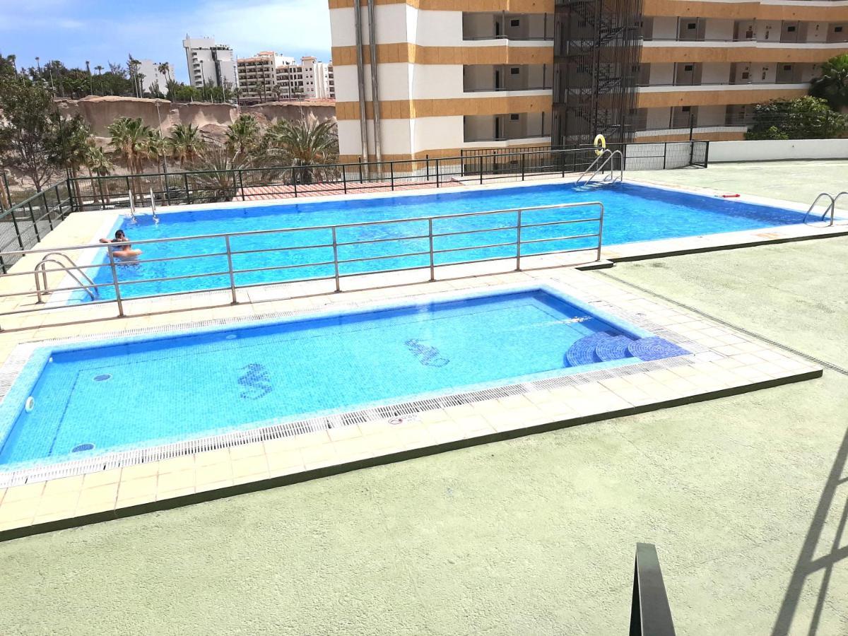 Perfectly Located Apartment With Pool Playa de las Americas  Exterior photo